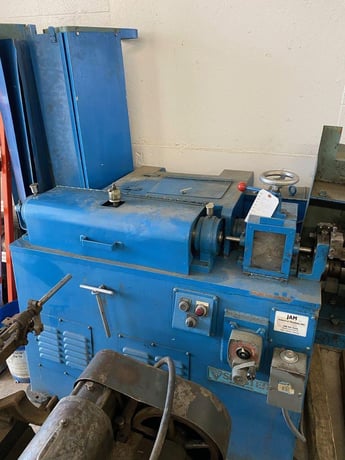3/16" Shuster #400V, wire straightener & cut-off,.045"-.125" hi-tensile wire, .062"-.187"mild steel wire - Image 5