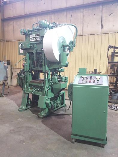 30 Ton, Minster #P2-30-20, 150-300 SPM, 1.5" stroke, 15" shut height, air clutch & brake, 1970 - Image 1