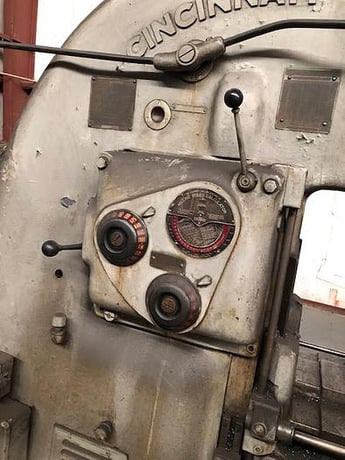 Cincinnati #3, vertical mill, S/N 4A3V1K-92, 1941 - Image 2