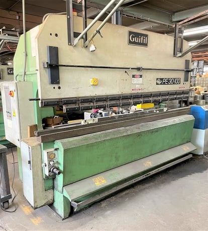 110 Ton, Guifil #PE30-100, hydraulic CNC press brake, 10' overall, 100" between housing, up-acting, Autogauge - Image 1