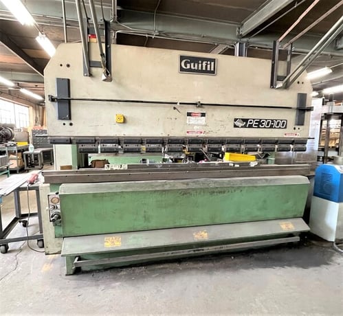 110 Ton, Guifil #PE30-100, hydraulic CNC press brake, 10' overall, 100" between housing, up-acting, Autogauge - Image 3