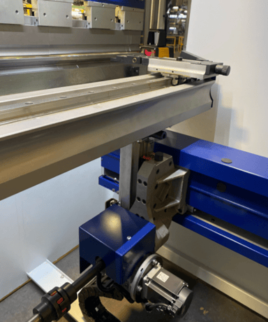 66 Ton, Wysong #MB66-82, hydraulic press brake, 6' overall, 63" between housing, Delem 58T Control, #4231 - Image 4