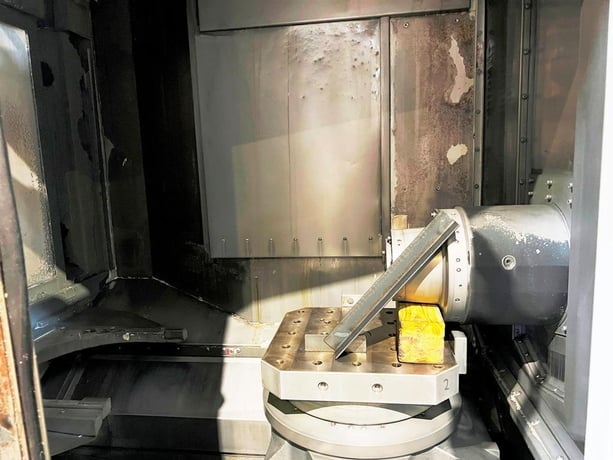Mori Seiki #NHX-4000, horizontal machining center, 22" x, 22" y, 26" z, cAT 4012000 RPM, 60 automatic tool - Image 10