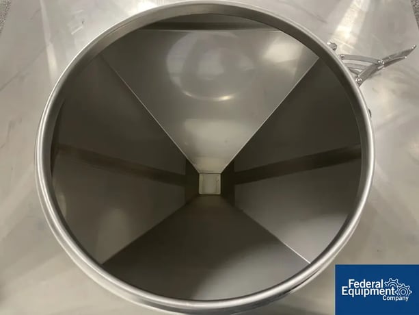 17.65 cu.ft., LB Bohle #TC 500, stainless steel bin, 500 Liter, stackable design, one bottom with manual valve - Image 8