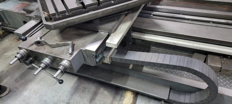 3.5" Tos #W9A, table type horizontal boring mill, 39" x44" built in power rotary table, #40 taper w/PDB, 1981 - Image 4