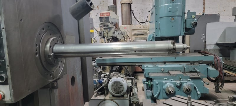 3.5" Tos #W9A, table type horizontal boring mill, 39" x44" built in power rotary table, #40 taper w/PDB, 1981 - Image 6