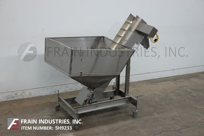 Hoppmann #EP-8, feeder incline/cleated, Stainless Steel - Image 1