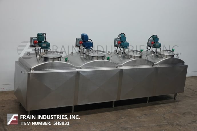 800 gallon APV Crepaco, (4) 200 gallon chambers, 304 Stainless Steel insulated flavor tank - Image 1