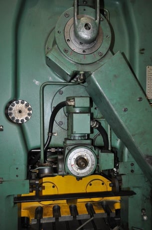 30 Ton, Bruderer #BSTA30II, 1.5" stroke, 9.17" Shut Height, 2" adjustment, air clutch & brake, 1985 - Image 6