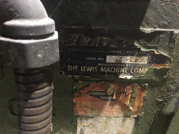 5/8" Lewis #20F Shape Straighten & Cut, 16' lgth, 100-125 FPM, 30 HP, tooling, 1982 - Image 6
