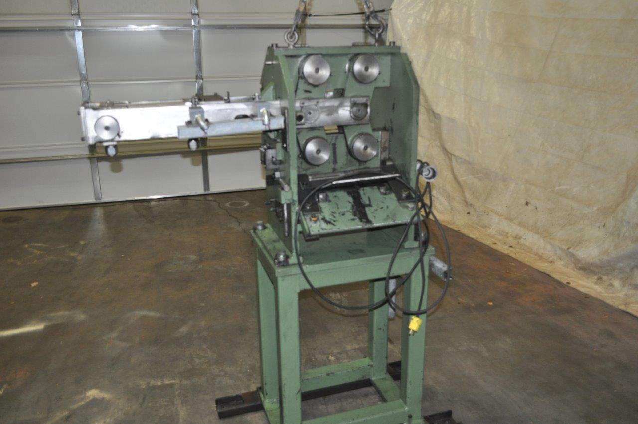 Nova, 10" hydraulic bar shear, 7.5 HP Veljan hydraulic pump, 2013 - Image 1