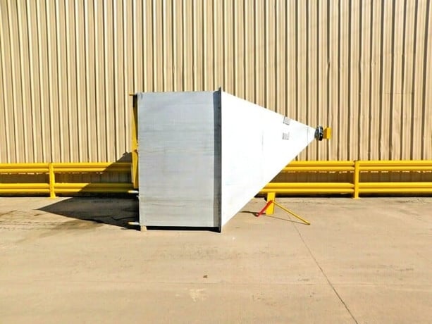 Aluminum hopper, 60" x 96" straight wall, 8" valve, 24" manhole, missing legs - Image 1