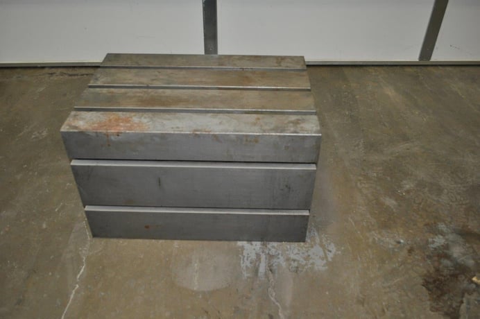 Carlton, radial drill table, 25 LR x 17.5 front back x 16 tall - Image 4