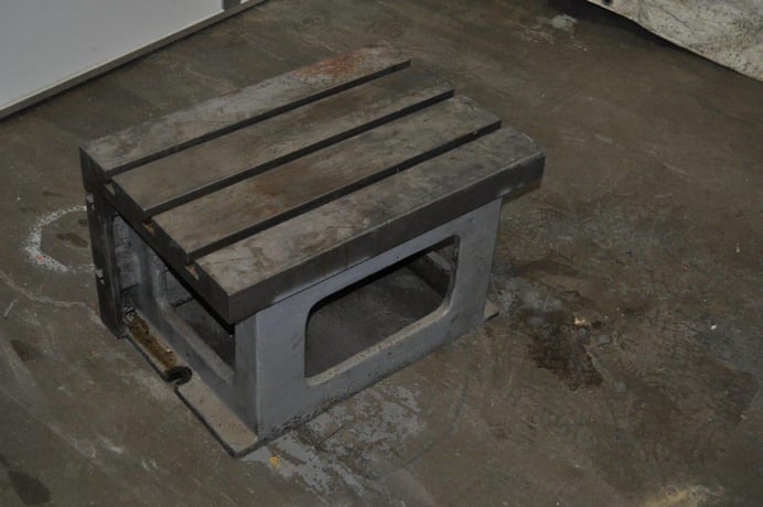Carlton, radial drill table, 25 LR x 17.5 front back x 16 tall - Image 8