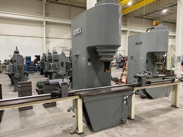 220 Ton, Eitel #RP-200, hydraulic straightening press, 10" stroke, 33" daylight, S/N 14195,1977 - Image 2