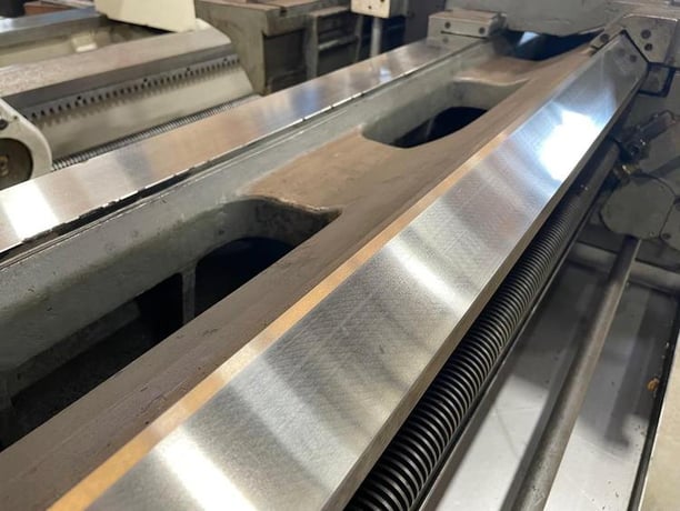 27" x 160" Romi #Supermaster, engine lathe, 17" swing over cross slide, inch/metric, 4-jaw 15.75" chuck, 1975 - Image 3