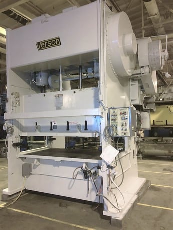 250 Ton, Verson #250-B2-84-48, Straight Side Double Crank, 4" stroke, 84" x 48" bed, 35-70 SPM - Image 1