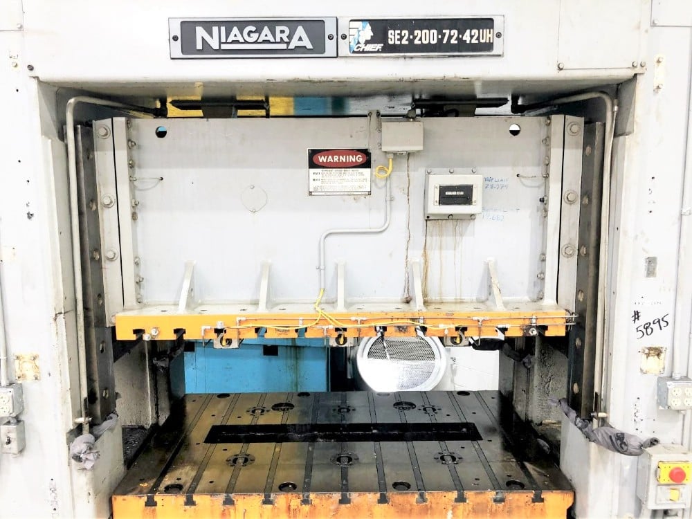 220 Ton, Niagara Press #SE2-200-72-42-UH, 72" x 42" bed, 6" stroke, 50-100 SPM - Image 5