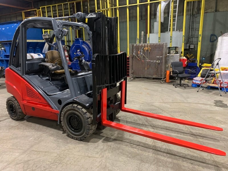 5000 lb. Linde #H25T, propane forklift, 30" forks, 2 stage mast, cushion tires - Image 2