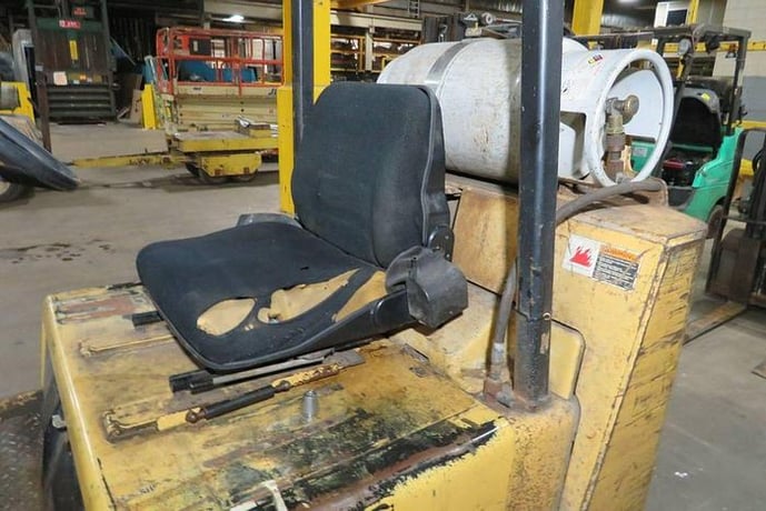 8000 lb. Hyster #S80XLBCS, propane forklift, 42" forks, 10932" lift height, 2 stage mast - Image 7