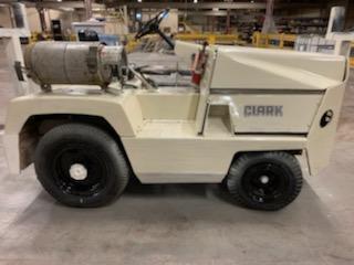 Clarke #CT30, towing tractor, propane, pneumatic tires, with trailer, 3106 hours - Image 8