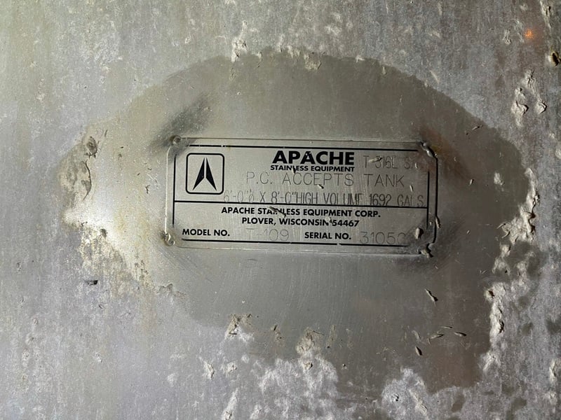 1692 gallon Apache, 316L Stainless Steel tank with agitator, 6' x 8' - Image 4
