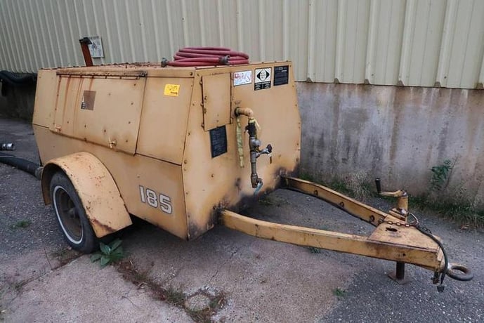 185 cfm, 100 psi, Leroi #185, portable diesel compressor, 9098 hours - Image 1