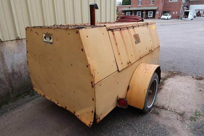 185 cfm, 100 psi, Leroi #185, portable diesel compressor, 9098 hours - Image 3