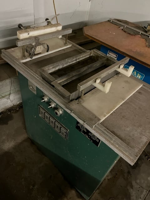 Dodds #GP-26, dovetail drawer gluer - Image 3