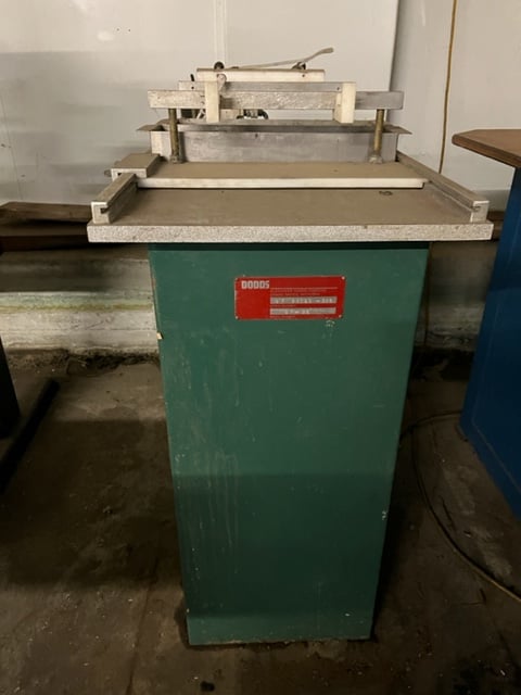 Dodds #GP-26, dovetail drawer gluer - Image 6