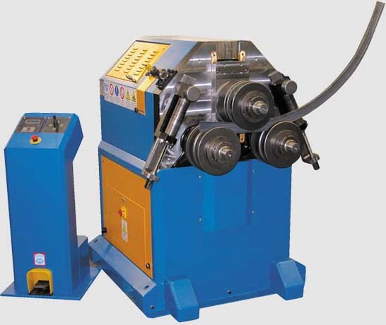 3" x 3" x 3/8" Ercolina #CE70H3, hydraulic, 2.6 HP, 70mm roll shaft diameter - Image 1