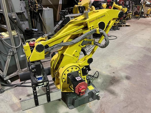 Fanuc, m- 420ia, 4-Axis robot, R30iA controller, 40 Kg, cleaned & tested, 2007, #104589 - Image 1