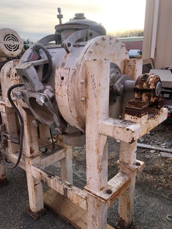 J.h. Day, 90 liter Stainless Steel jacketed turbulent mixer, 7 HP, center bottom discharge - Image 4