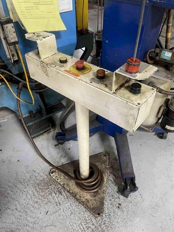 176 Ton, Lauffer #RPS-160E, 7.8" stroke, 19.88" Shut Height, Siemens Control, 39.37" x31.5" bed - Image 6