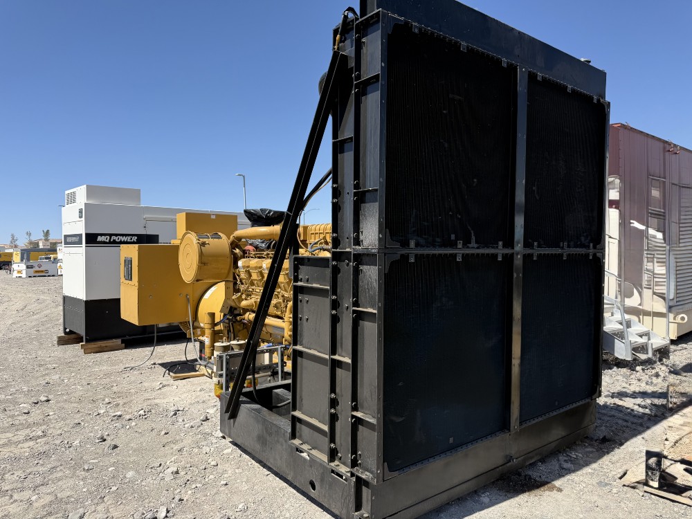 1250 KW Caterpillar #3512B, 794 hours, Tier 1, 2001, S/N CMC00207 - Image 3