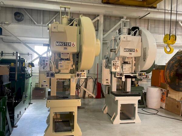 60 Ton, Minster #6SS, OBS flywheel press, 6" stroke, 17" Shut Height, air clutch & brake, 90 SPM, 1995 - Image 2