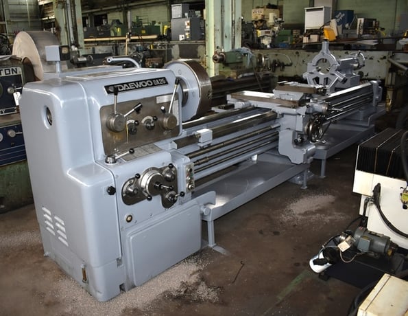 25" x 120" Daewoo-Ikegai hi-speed precision #DA25, taper attach, 2.2" hole thru spindle, inch/metric, 4-jaw - Image 2