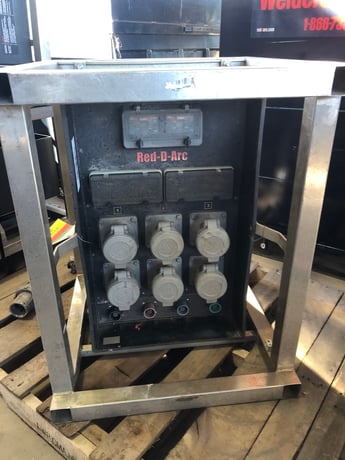 6x60 amp Distribution Panel for use with portable generator, 480 V.female receptacles with 4/0 cable - Image 1