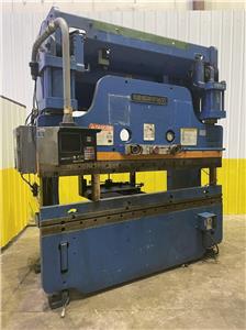 135 Ton, Cincinnati #135FMIIx8, hydraulic press brake, 8' overall, 78" between housing, 8" stroke, electric - Image 3