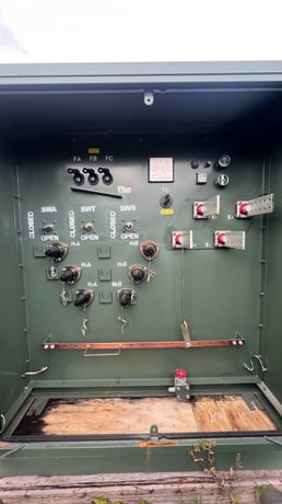 1250 KVA 25000 Primary, 240/416 Secondary, Surplec, padmount, new - Image 1
