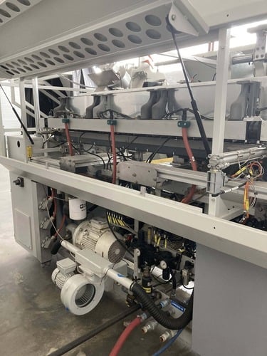 Mag Plastics #SSBO3, Blow Molder, W/preform Hopper, 2006 - Image 4