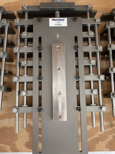 Mag Plastics #SSBO3, Blow Molder, W/preform Hopper, 2006 - Image 7