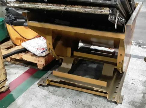 Wright, Dumping Hopper with Castors, 1/3 cu.yd., 4000 load, Used - Image 3