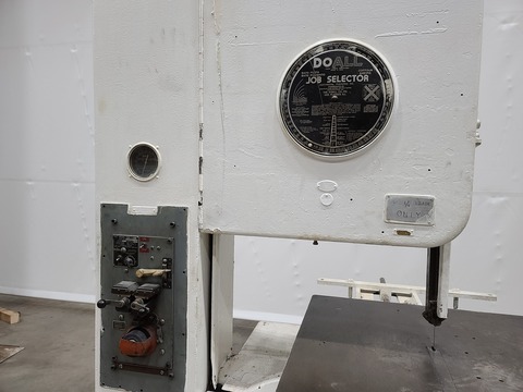 26" x 13" DoAll #V26, vertical saw, 1" x 177" blade, 50-1600 SFPM, #15364 - Image 6
