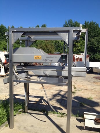 12" wide x 6' long, Key, vibratory conveyor, 8' 4" OAH, 42" wide - Image 1