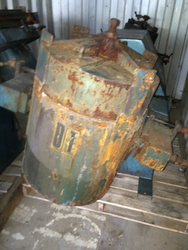 U.S. Stoneware #946, pivoting jar mill, 10 gallon, 28-56 RPM, 2 HP, 1750 V., 1995 - Image 1