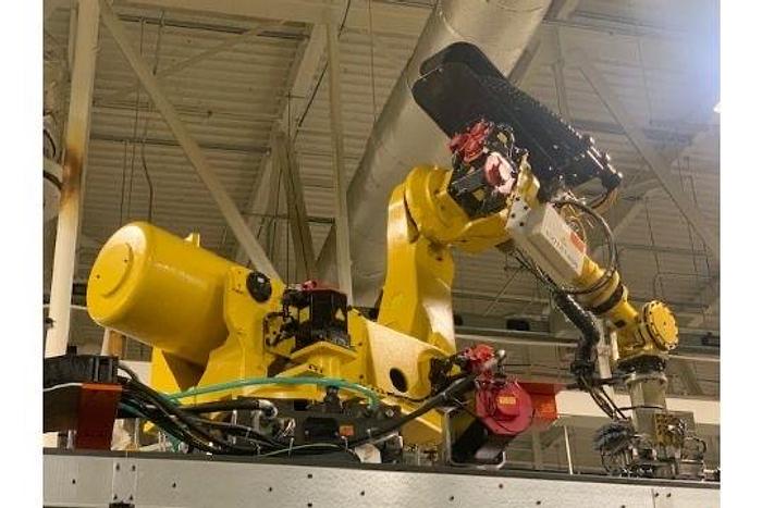 Fanuc, R-2000iB/200R, 6-Axis rack mounted industrial robot, R30iA controller, #104638 - Image 2