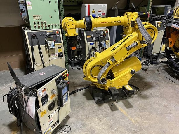 Fanuc, R-2000iB/210F, 6-Axis robot, R30iB controller, 210 Kg, 2655mm reach, #104632 - Image 1