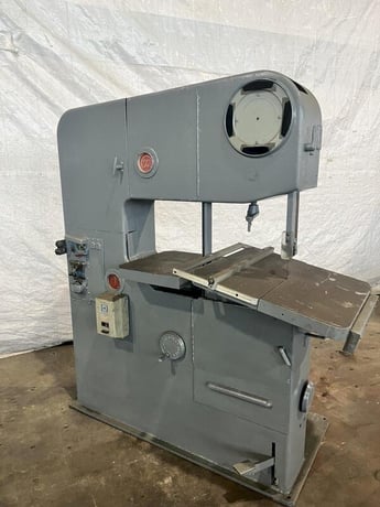 36" x 13" DoAll #3613-1, vertical bandsaw, 16" wheel, 50-5200 FPM, 1-1/2 HP, DBW-1A blade welder - Image 1