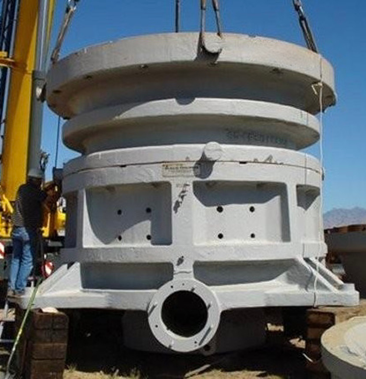60" x 89" Allis-Chalmers, Gyratory Crusher, 6115 STPH, Spider, Hydroset - Image 1
